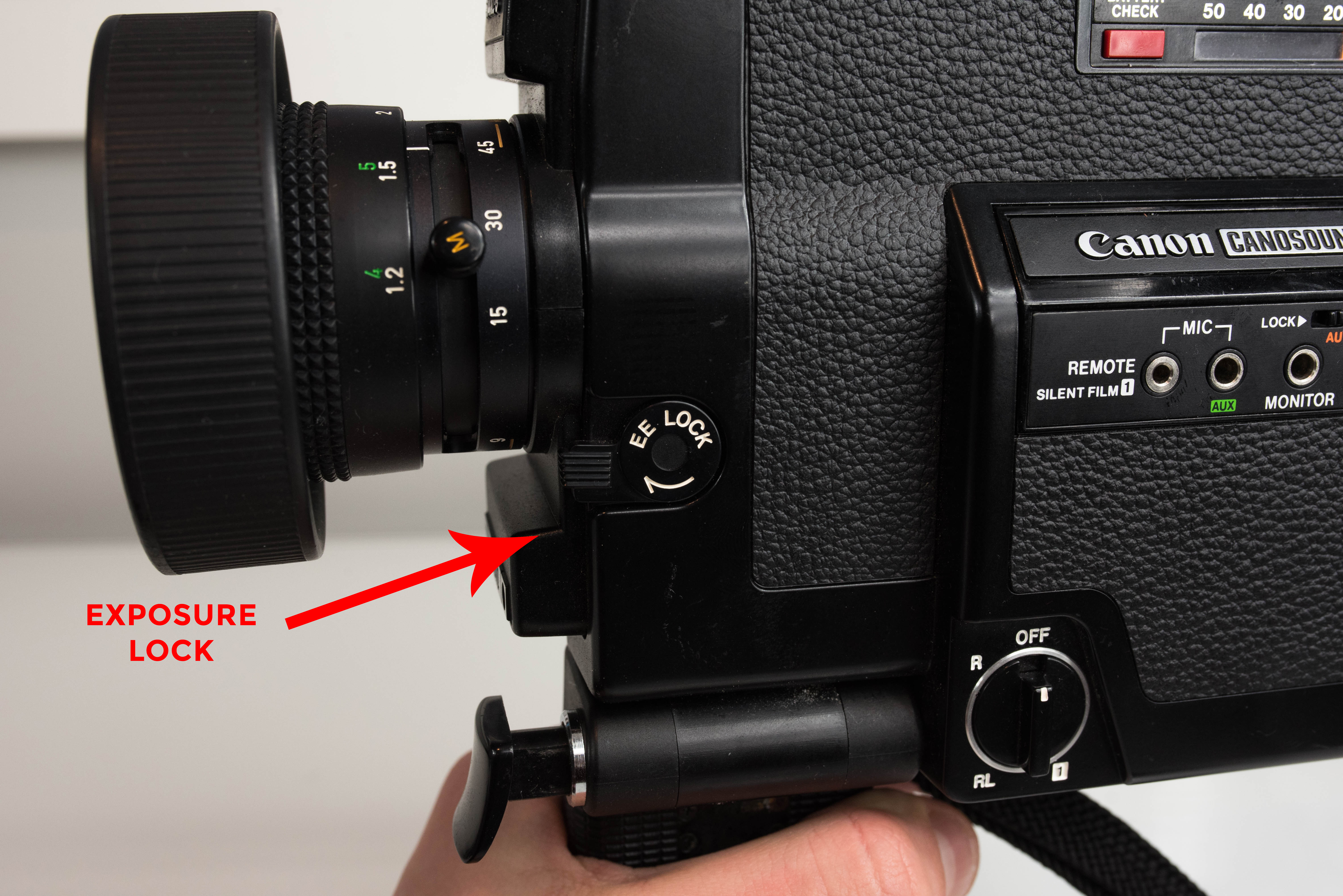 EXPOSURE LOCK -Focus Ring- Super 8 Film Camera - Canon Canosound 514 XL-S - FilterGrade